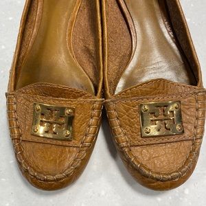 Tory Burch Tan Loafer 8.5